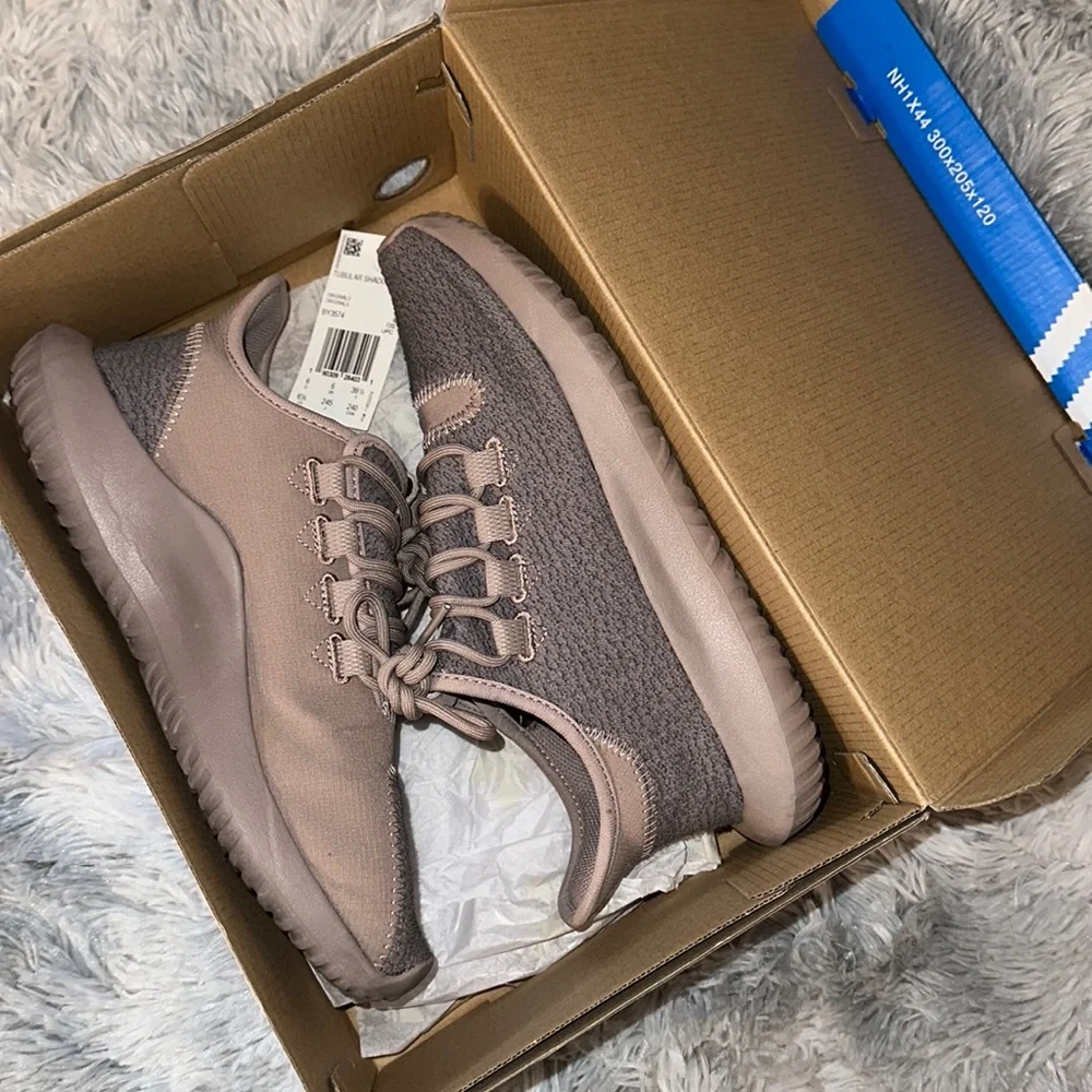 Adidas turbular shadow - Picture 1 of 5